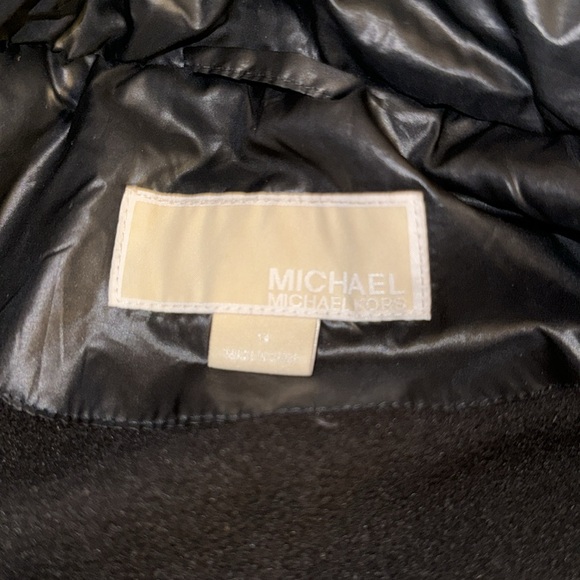 Coat - Picture 4 of 4